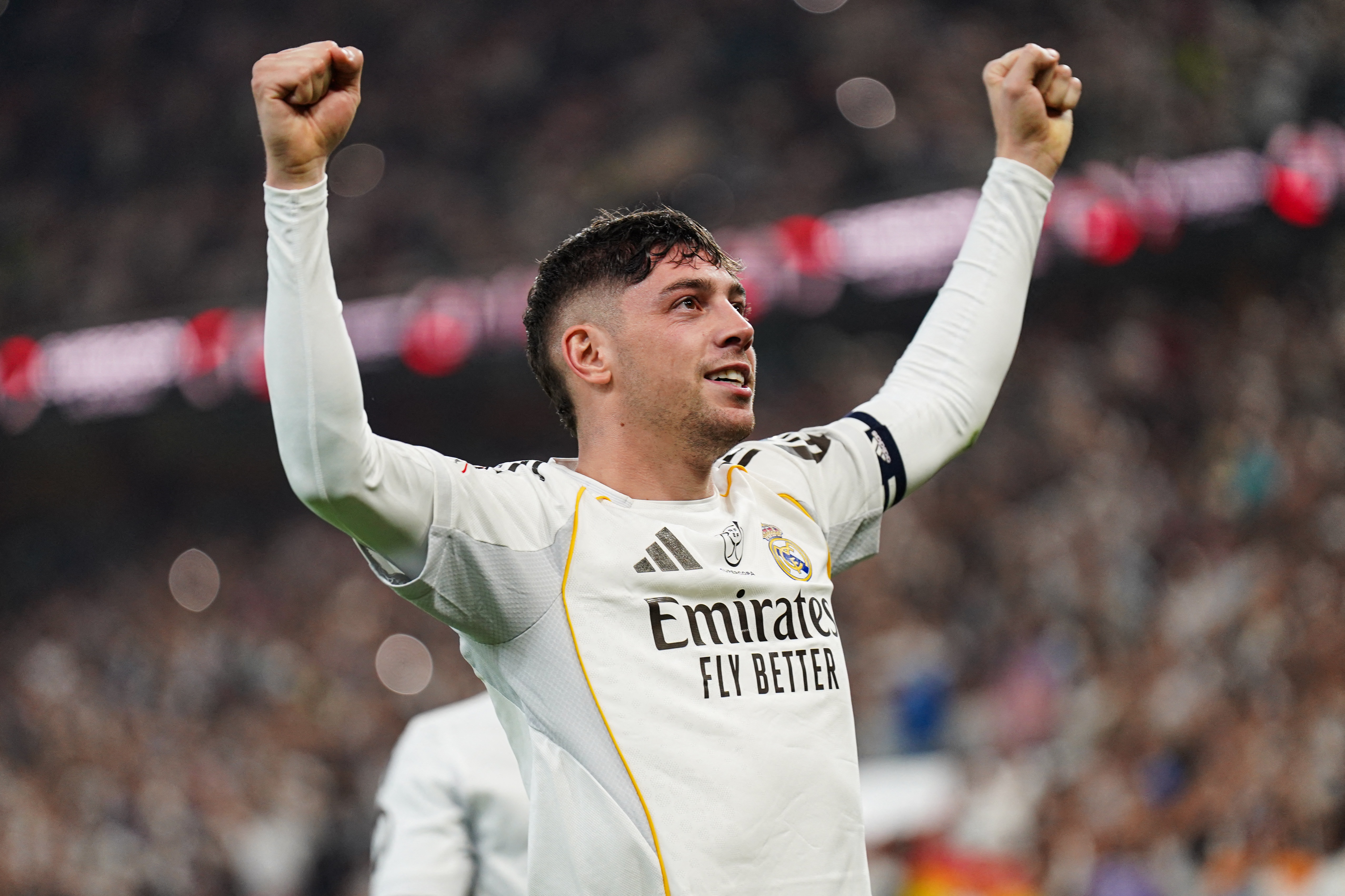 星空入口-龙赛罗谈激动落泪:巴尔韦德才华横溢 皇马缺兵少将却拿下曼城