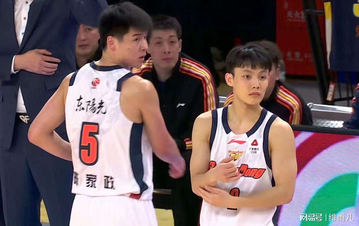 星空体育app-最新消息！广东三冠外援确认上位，从此告别CBA赛场！